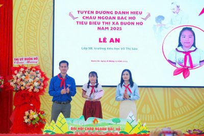 Tuyên dương danh hiệu cháu ngoan Bác Hồ tiêu biểu Thị xã Buôn Hồ năm 2025